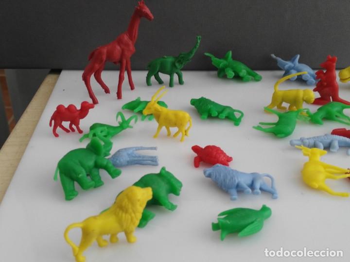 Figuras de goma y PVC: lote de dunkin animales - Foto 2