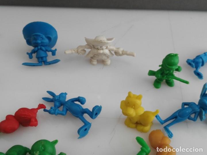 Figuras de goma y PVC: lote de dunkin  warner - Foto 3
