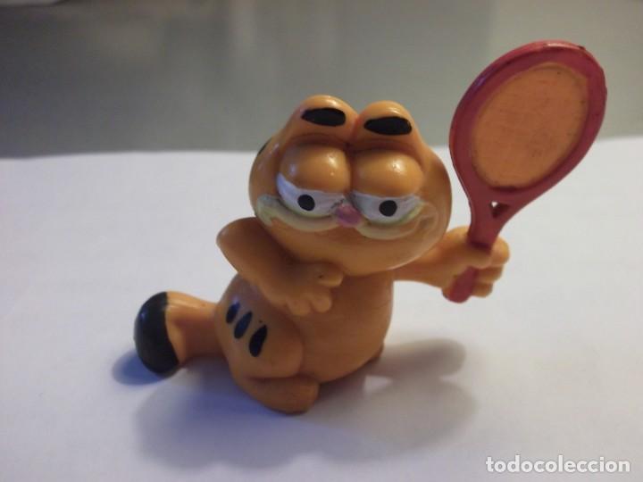 Figuras de goma y PVC: MU&Ntilde;ECO GATO GARDFIELD TENISTA.