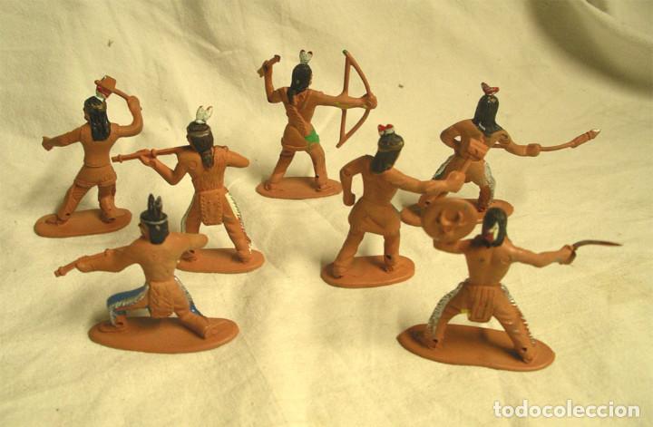 Figuras de goma y PVC: 7 Figuras, 6 Indios y 1 India - Foto 2