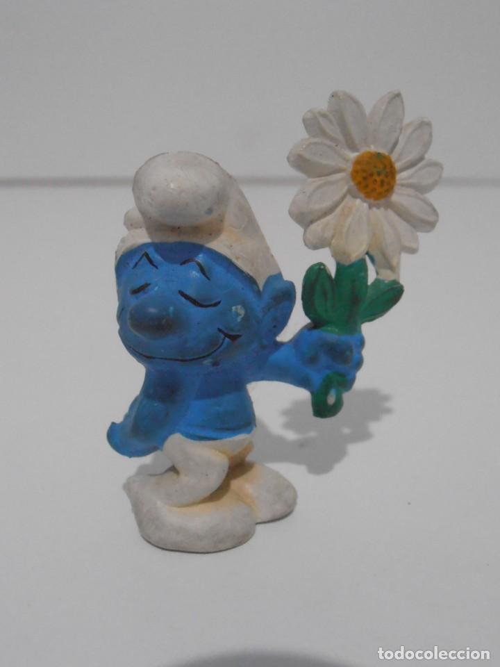 Figuras de Goma y PVC: PITUFO PVC CON MARGARITA ENAMORADO, SMURF