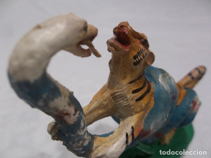 Figuras de goma y PVC: tigre luchando con serpiente - Foto 3