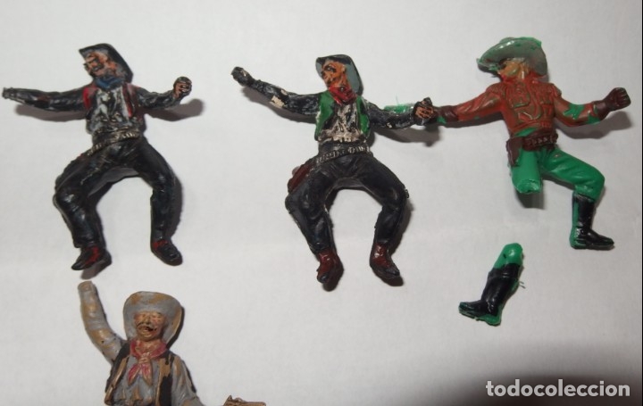 Figuras de goma y PVC: 4 VAQUEROS DE PECH,A&Ntilde;OS 60,DEFECTUOSOS - Foto 2