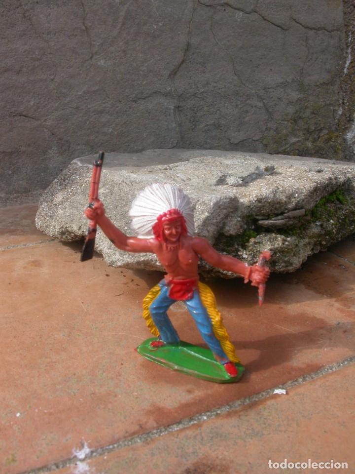 Figuras de goma y PVC: FIGURA SOTORRES - Foto 1