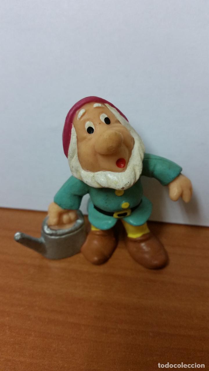 Figuras de goma y PVC: MU&Ntilde;ECO DE GOMA DE LOS NOMOS ( BULLYLAND ) - Foto 1