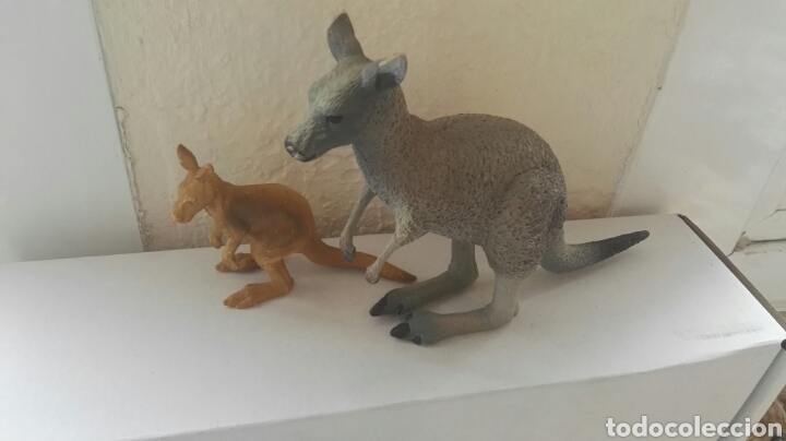 Figuras de goma y PVC: Figuras Canguros. - Foto 2