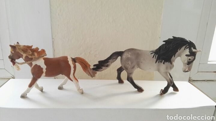 Figuras de goma y PVC: Figuras Caballos 3 - Foto 2
