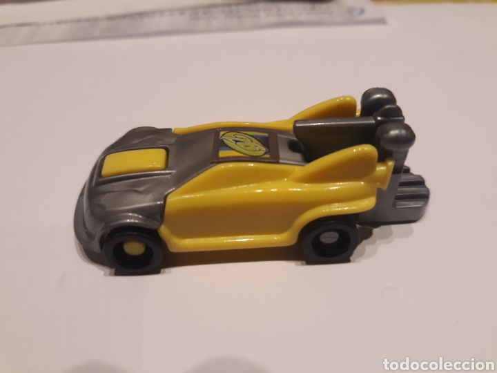 Figuras de goma Kinder: Coche kinder - Foto 1