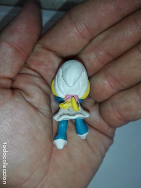 Figuras de goma y PVC: mu&ntilde;eco figura pitufina pitufos peyo 1982 cpp - Foto 3