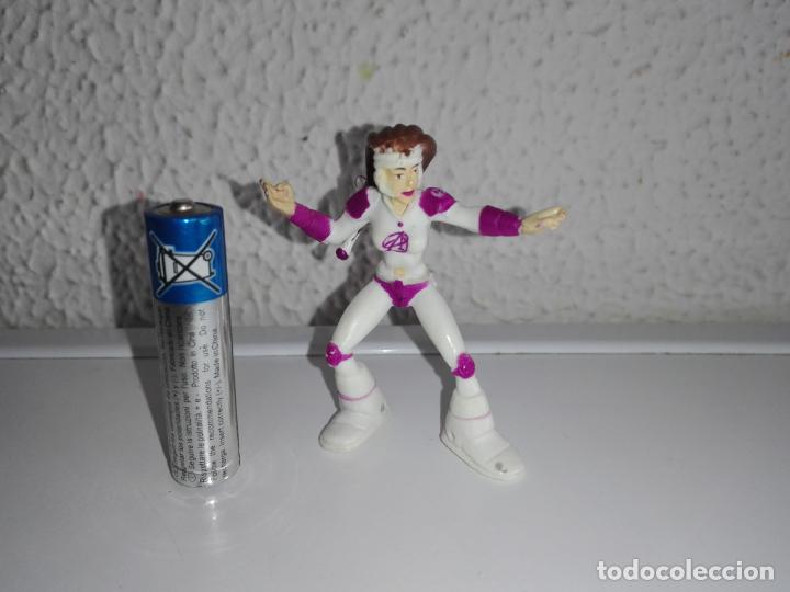 Figuras de goma y PVC: mu&ntilde;eco figura actimel danone cpp - Foto 1