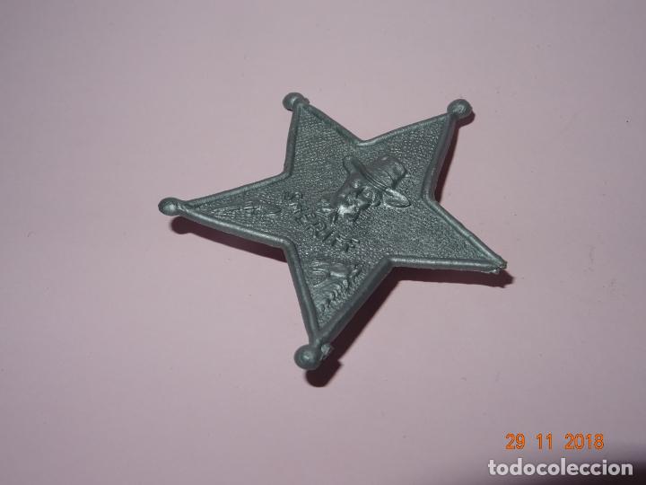 Figuras de goma y PVC: Antigua Estrella en Pl&aacute;stico de SHERIFF - Foto 3