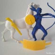 Figuras de Goma y PVC: FIGURAS INDIO CABALLO Y COMPLEMENTOS GRAN TAMAÑO. Lote 143344066