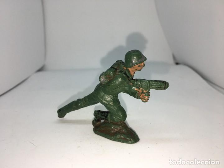 Figuras de goma y PVC: FIGURA ALEMAN DE PECH - Foto 2