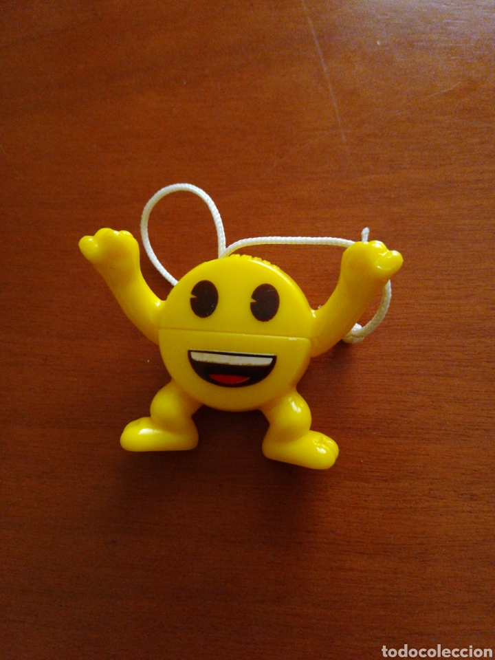 Figuras de goma Kinder: Figura kinder emoji - Foto 1