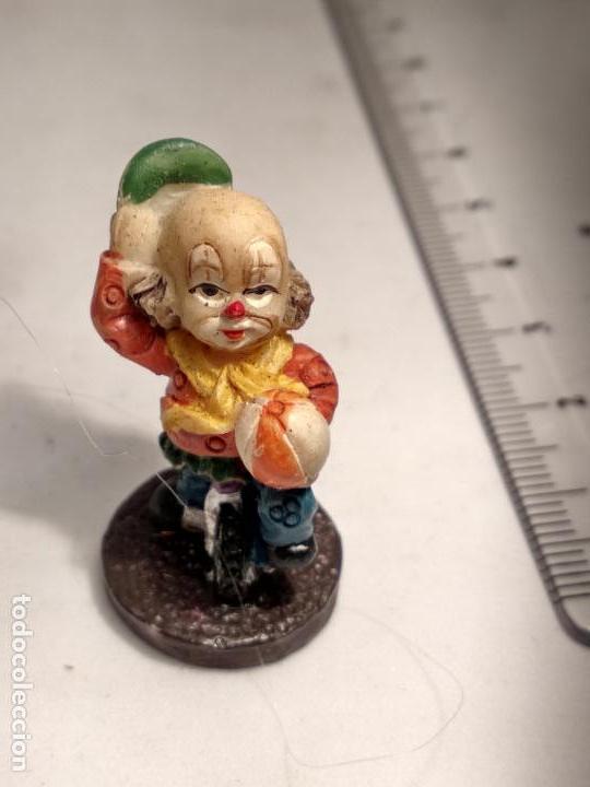 Gummi- und PVC-Figuren: Payaso miniatura material cer&aacute;mica o resina