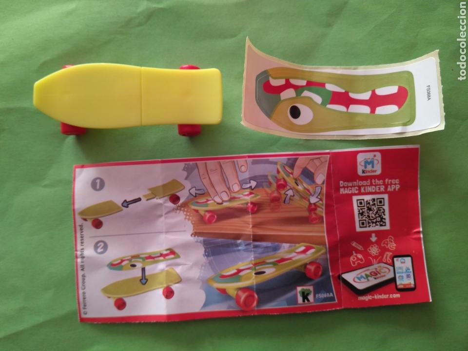 Figurines en Caoutchouc et PVC: KINDER SORPRESA SPRINTY MOVIMIENTO SOBRE RUEDAS FS068A