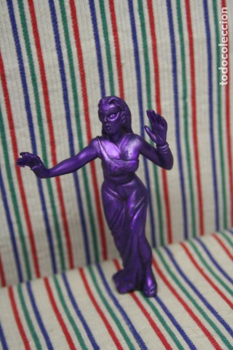 Figuras de goma y PVC: FIGURA VAMPIRESA COMANSI YOLANDA - Foto 1