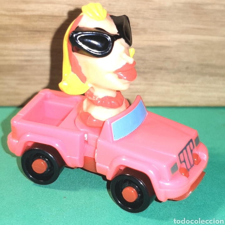 Kinder &Uuml;berraschung: FIGURA COLECCI&Oacute;N FERRERO DESMONTABLE