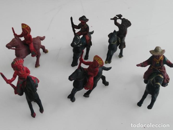 Figuras de goma y PVC: lote de figuras indios y vaqueros de capell - Foto 6