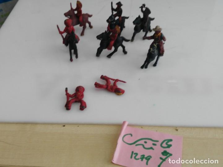 Figuras de goma y PVC: lote de figuras indios y vaqueros de capell - Foto 7