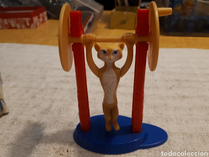 Figuras de goma y PVC: Dunkin Mc Donalds 2012 - Foto 1