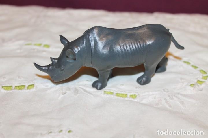 Figuras de goma y PVC: RINOCERONTE DE PLASTICO-GOMA - Foto 5