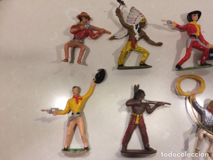 Figuras de goma y PVC: Lote figuras Comansi - Foto 2