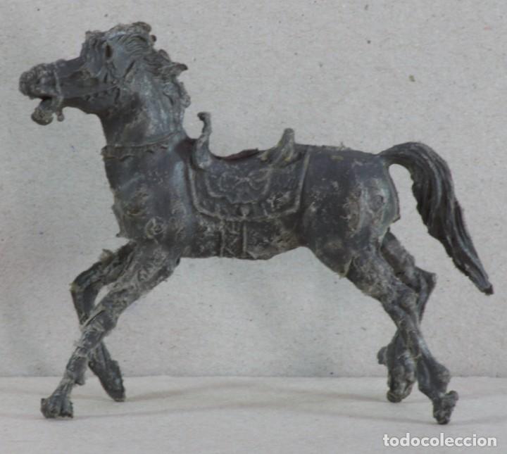 Figuras de goma y PVC: Caballos pl&aacute;stico - Foto 4