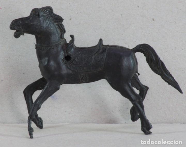 Figuras de goma y PVC: Caballos pl&aacute;stico - Foto 6