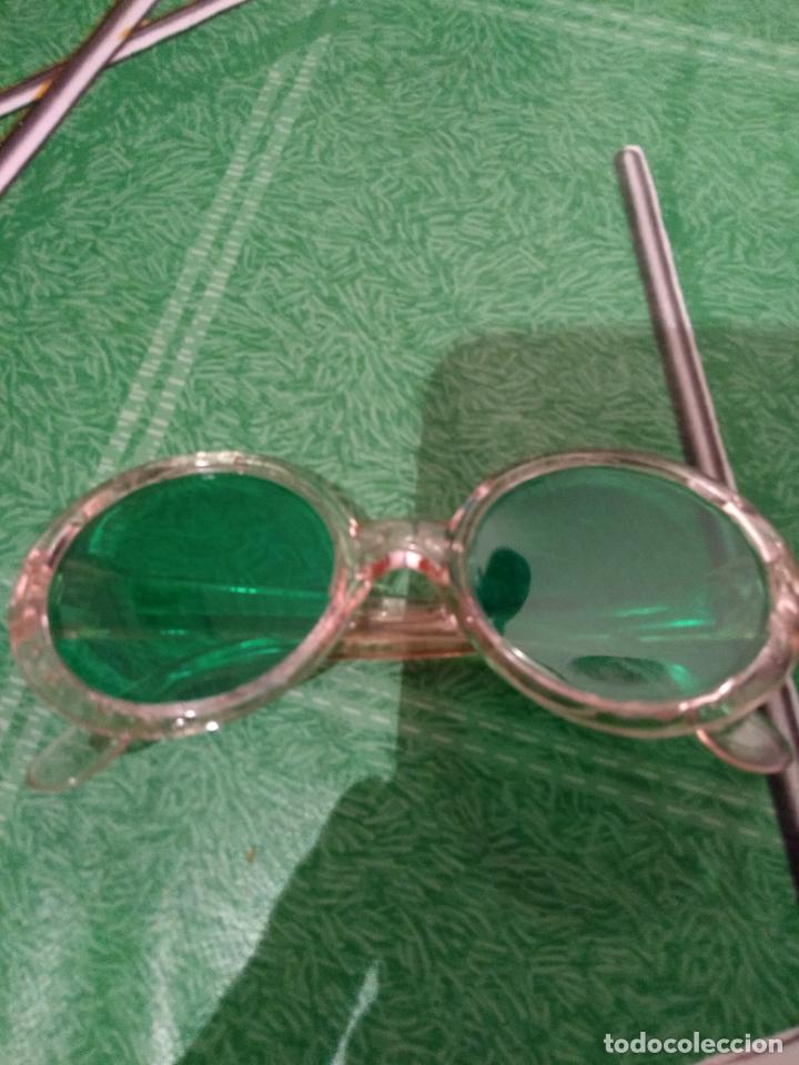 Figuras de goma y PVC: ANTIGUAS GAFAS TIPICAS DE LOS KIOSKOS - Foto 1