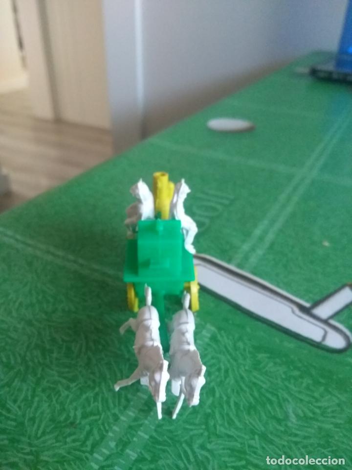 Figuras de goma y PVC: ANTIGUA BOMBA DE BOMBEROS - Foto 2