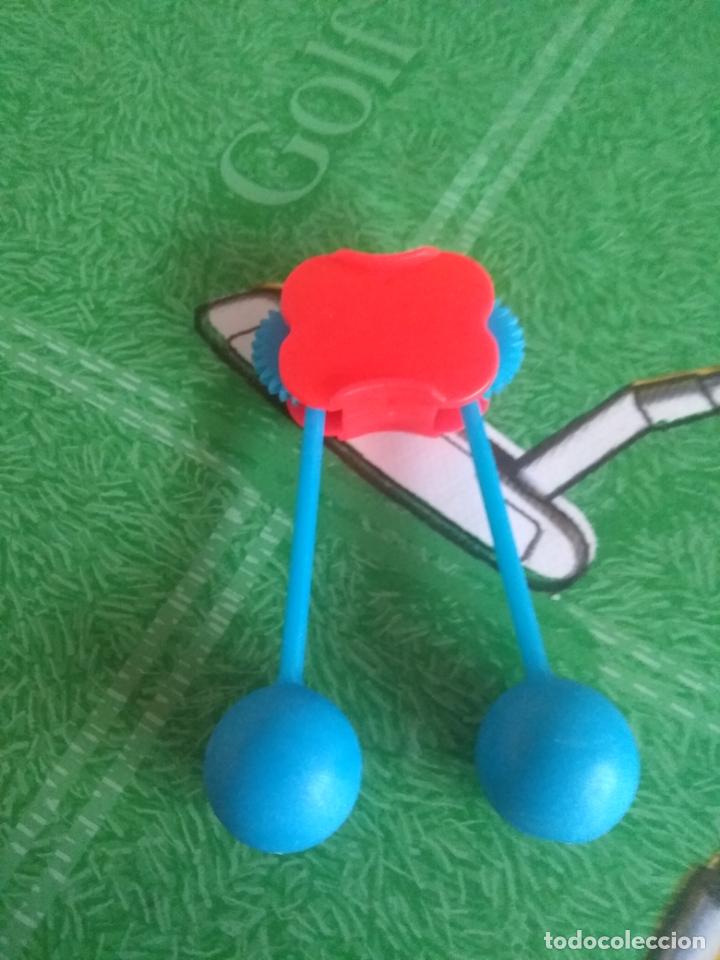 Figuras de goma y PVC: ANTIGUO JUEGO E BOLAS - Foto 2