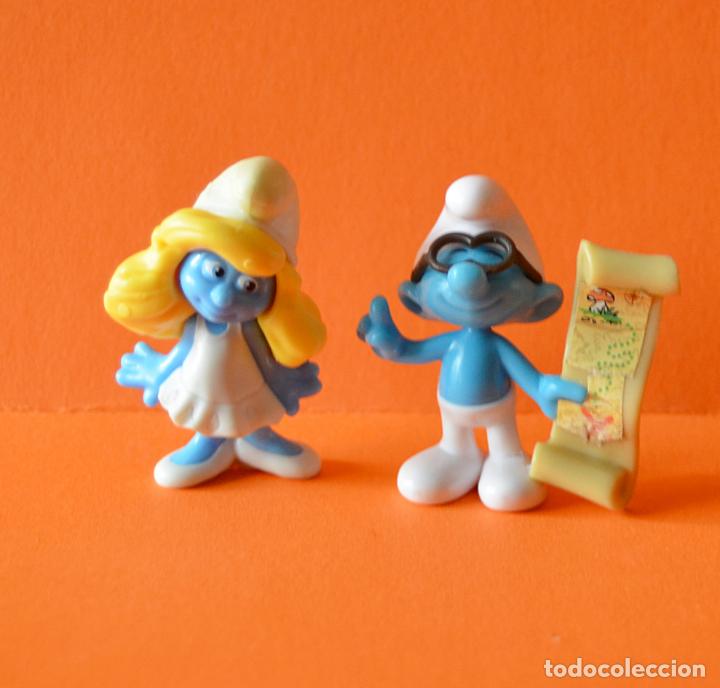 Figuras de goma Kinder: PITUFO Y PITUFINA - KINDER - PEYO - 2015 - Foto 1