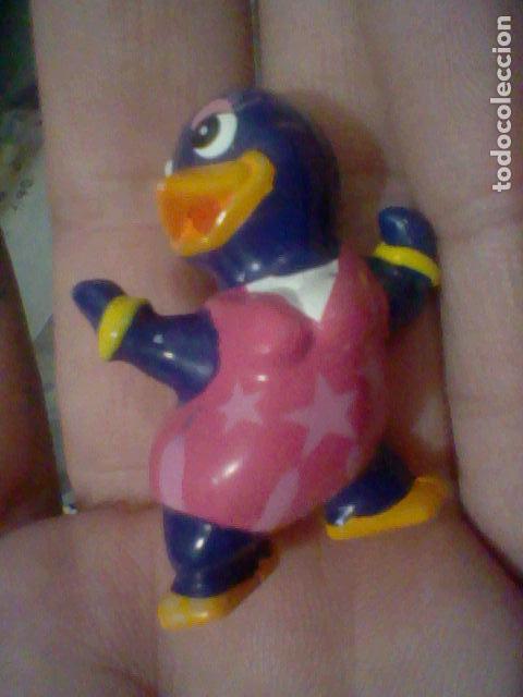 Figurines en Caoutchouc et PVC: FIGURA PINGUINO PINGUS SURFERA SIN TABLA PINTADA A MANO PROMOCIONAL CHOCOLATE