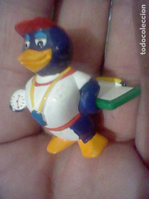 Figurines en Caoutchouc et PVC: FIGURA PINGUINO PINGUS ENTRENADOR RELOJ  PINTADA A MANO PROMOCIONAL CHOCOLATE *