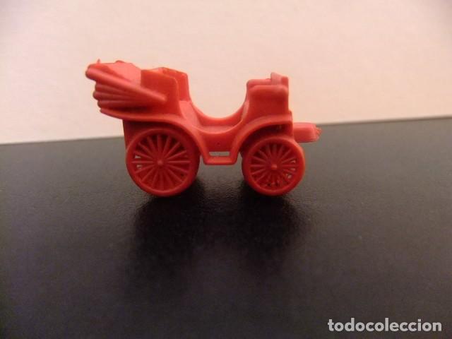 Figuras de Goma y PVC: Coches cl&aacute;sicos / PEUGEOT viv a vis 1895 / de la bolsa de Conguitos a&ntilde;os 1970