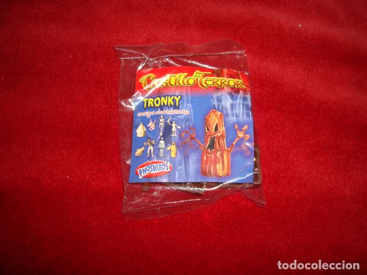 Figuras de goma y PVC: CASTILLO DEL TERROR PHOSKITOS TRONKY NUEVO SIN ABRIR