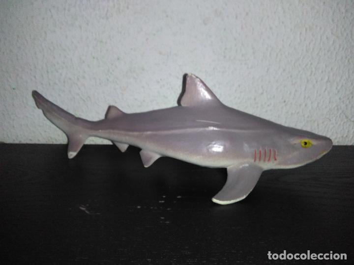 Figuras de goma y PVC: Mu&ntilde;eco figura tibur&oacute;n Ca2 - Foto 6