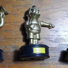 Figuras de Goma y PVC: 3 FIGURAS DE LOS SIMPSON. BURGER KING. EL SR. BURNS, NELSON Y EL JEFE WIGGUM.