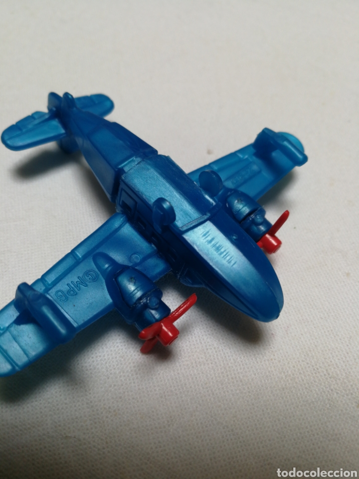 Figuras de goma Kinder: AVI&Oacute;N KINDER - Foto 3