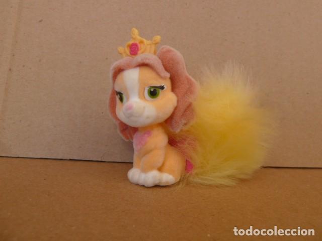Figuras de goma y PVC: Figura perrita terciopelo - Foto 1