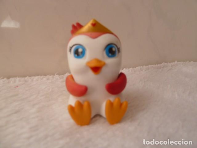 Figuras de goma y PVC: Pinguino del arco iris. Magiki - Foto 4