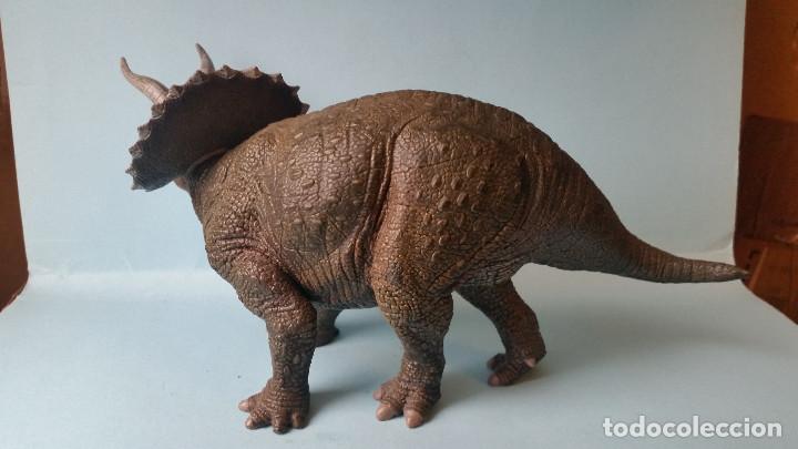 Figuras de goma y PVC: TRICERATOPS PAPO - Foto 3
