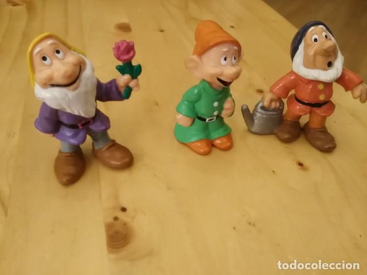 Figuras de goma y PVC: enanitos goma bullyland - Foto 1