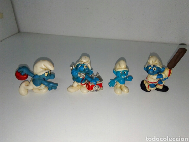 Figuras de Goma y PVC: Lote de 4 pitufos 1980