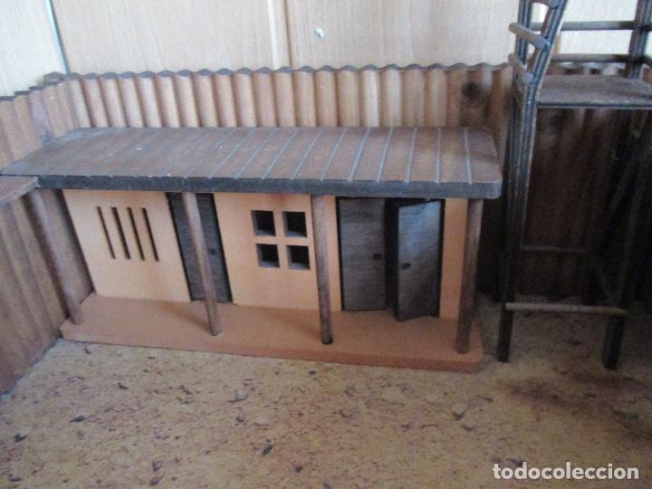 Figuras de goma y PVC: FUERTE COMANSI, CON FIGURAS (LEER) - Foto 3