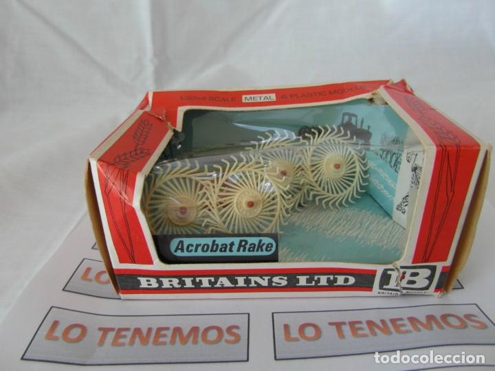 Figuras de goma y PVC: accesorio para tractor BRITAINS LTD ACROBAT RAKE - Foto 1