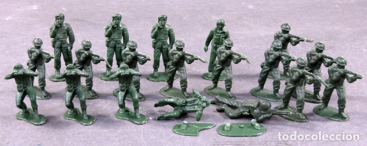 Rubber and PVC Figures: 19 soldados americanos 2&ordf; Guerra Mundial Paracaidistas pl&aacute;stico sin pintar a&ntilde;os 80 - 90 4,5 cm