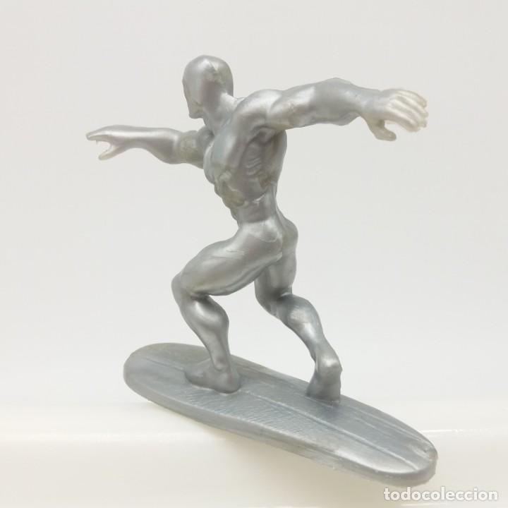 Figuras de goma y PVC: Silver Surfer, MARVEL, YOLANDA - Foto 2