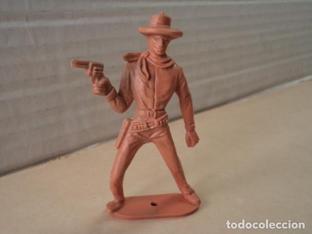 Figuras de goma y PVC: FIGURA DE PL&Aacute;STICO VAQUERO COMANSI - Foto 1